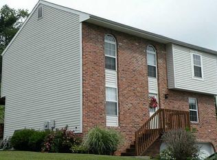 239 Rutherglen Dr, Oakdale, PA 15071