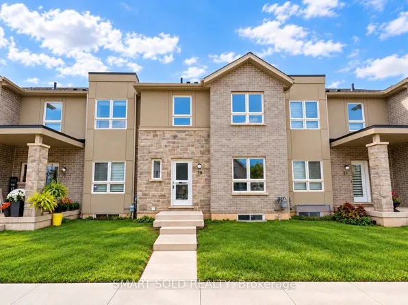 19 Perenack Ave, Welland, ON L3C 2C6