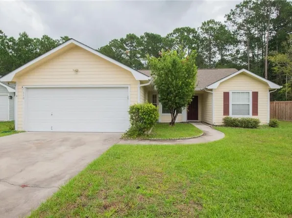 110 Lake Wisteria Ct, Kingsland, GA 31548