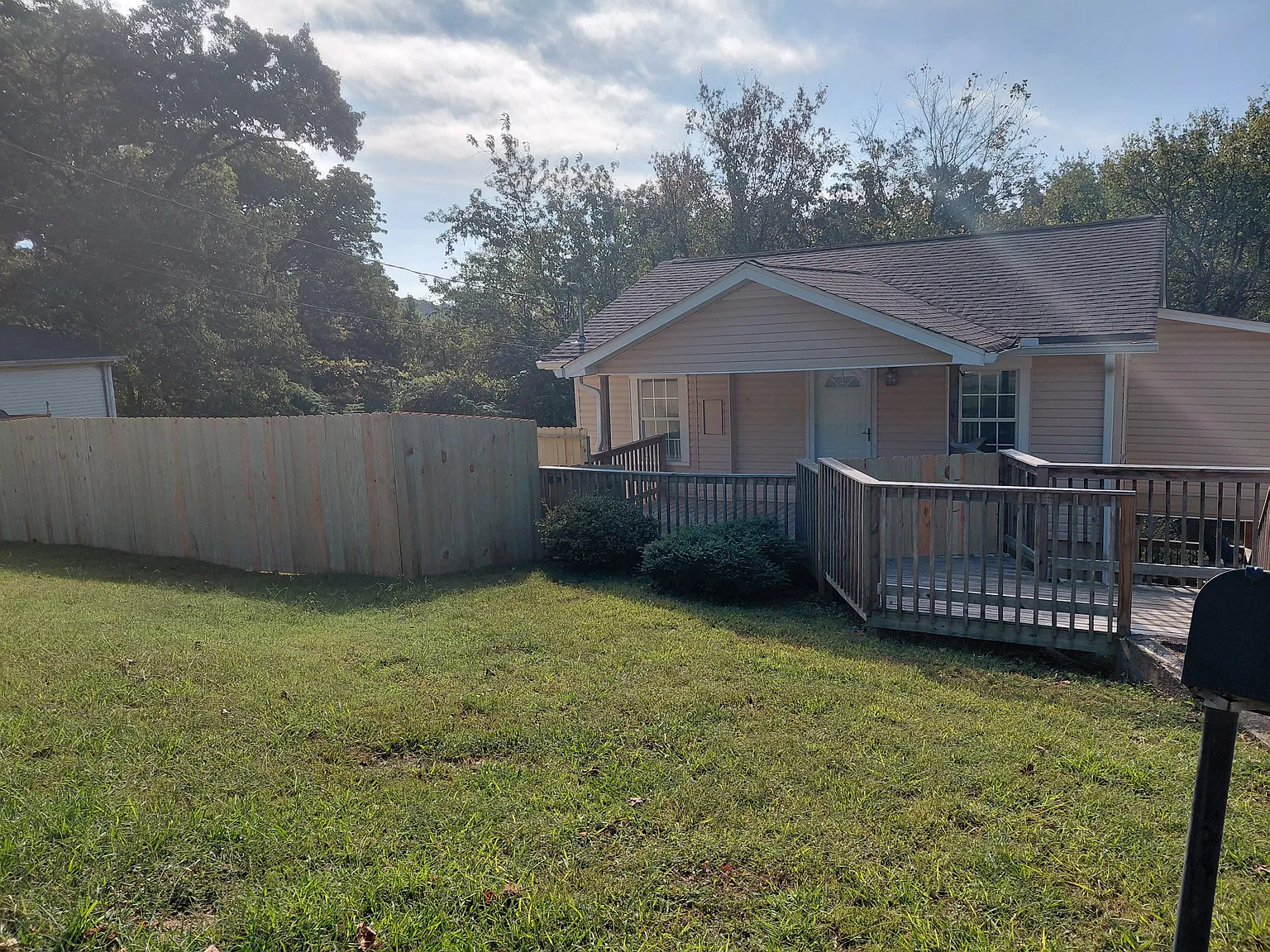 2 bed, 868 sqft, $1,800 — Photo 2
