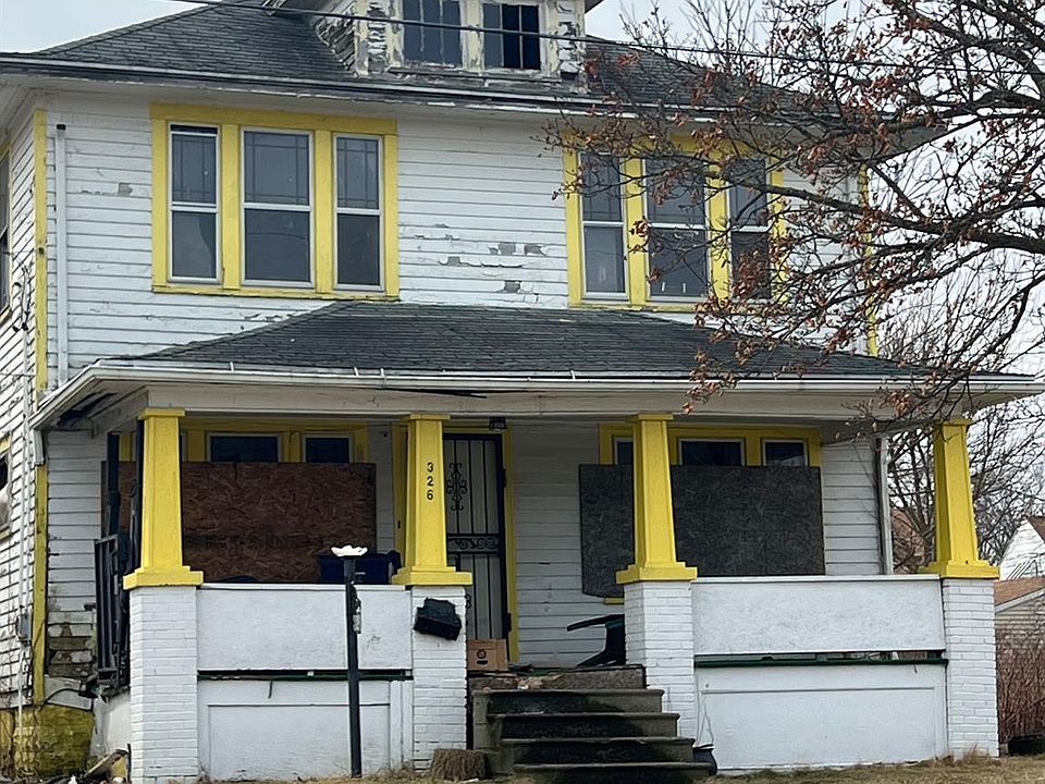 1st image of 326 E McClellan St