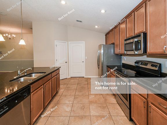 3rd image of 245 W Adelaide Dr