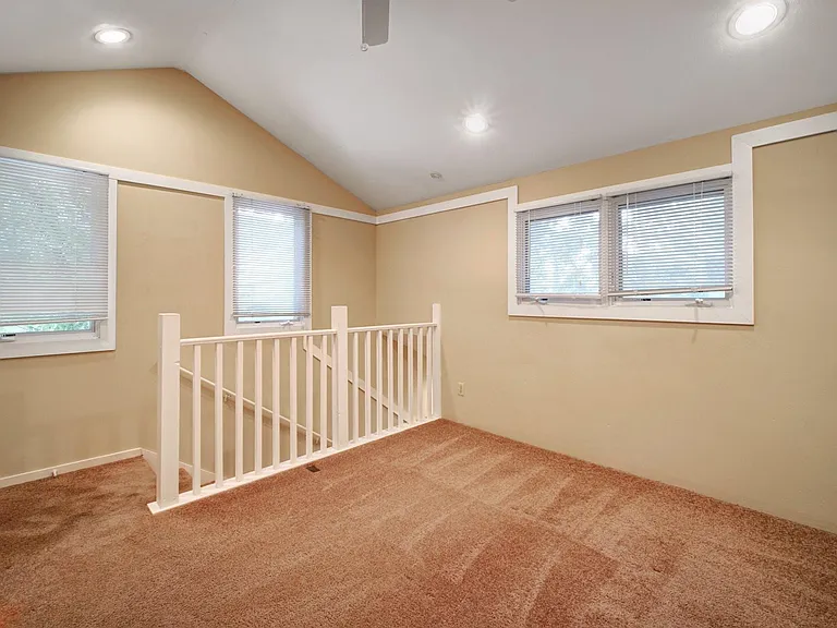 4506 Caswell Ave #B — Photo 16