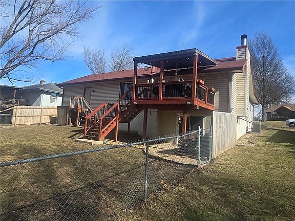 3rd image of 11518 N Virginia Ave