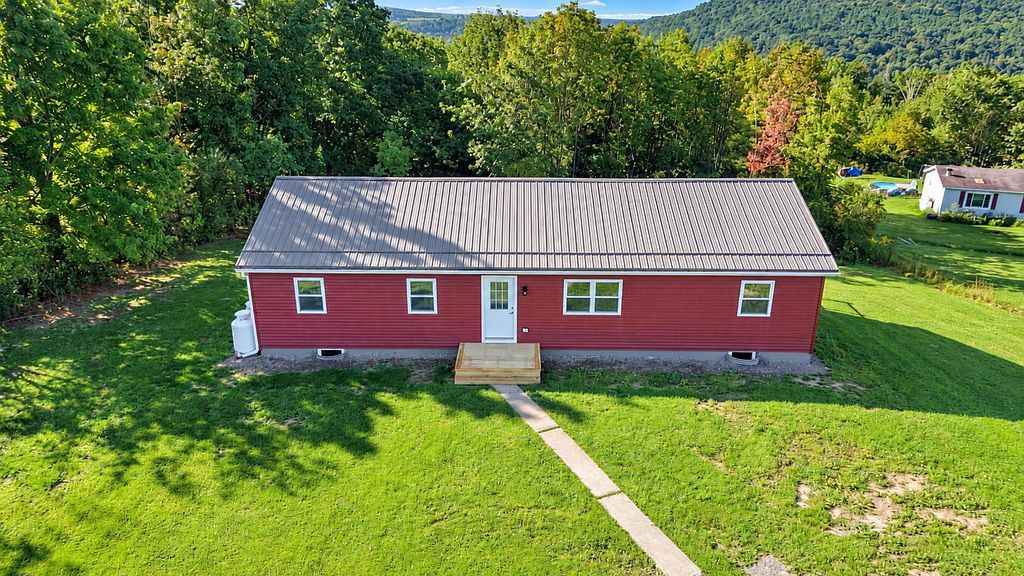 2066 Red Brush Rd - Property Image