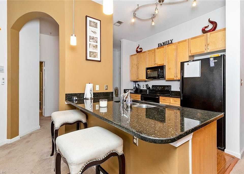 1st image of 1400 Granby St Unit 109