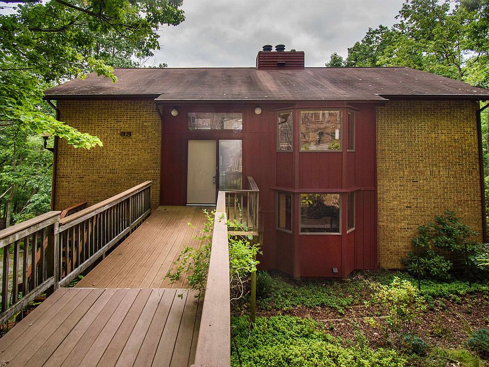 1st image of 3624 Laurel Dr