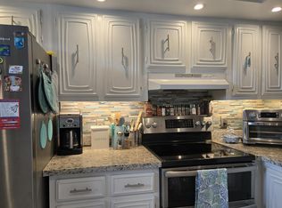 104 Royal Park Dr, Fort Lauderdale, FL 33309