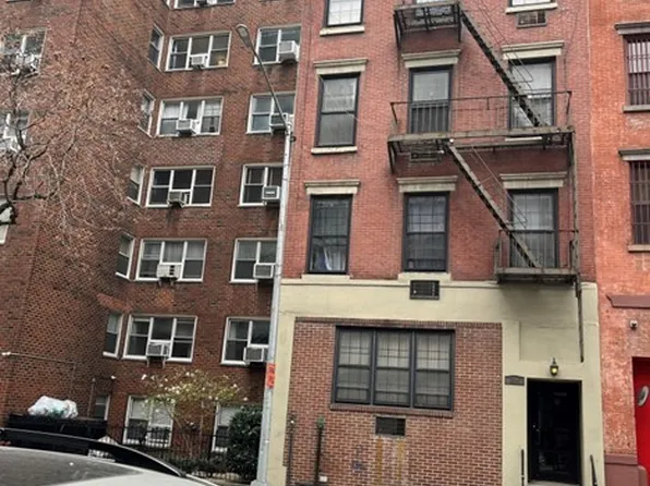 234 East 35th Street image 11 of 11