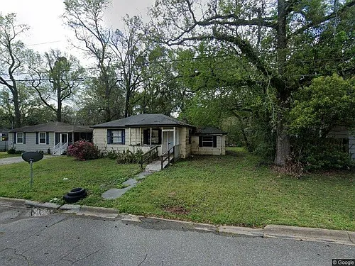 2848 Cherokee Cir W Photo 1