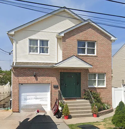 1318 Post Ave Photo 1