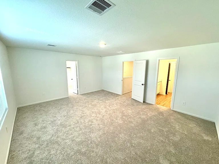 1553 San Sebastien Dr — Photo 9