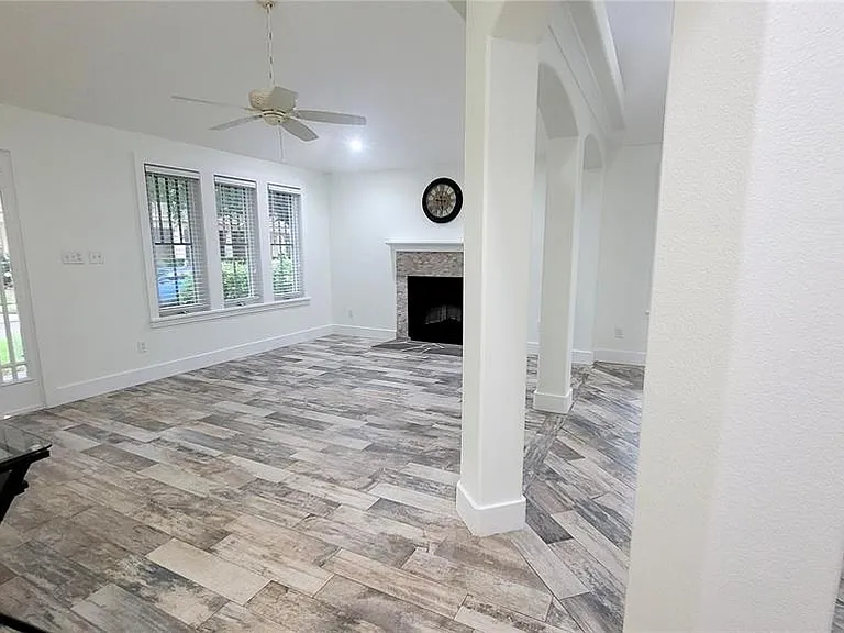 1837 Hollenbeck Dr — Photo 3