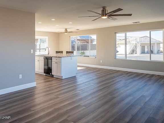 3rd image of 37257 Bay View Dr