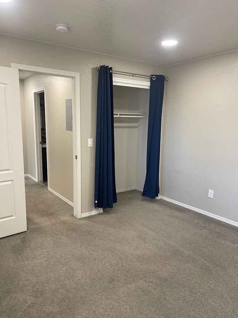 Spring Creek duplex — Photo 4