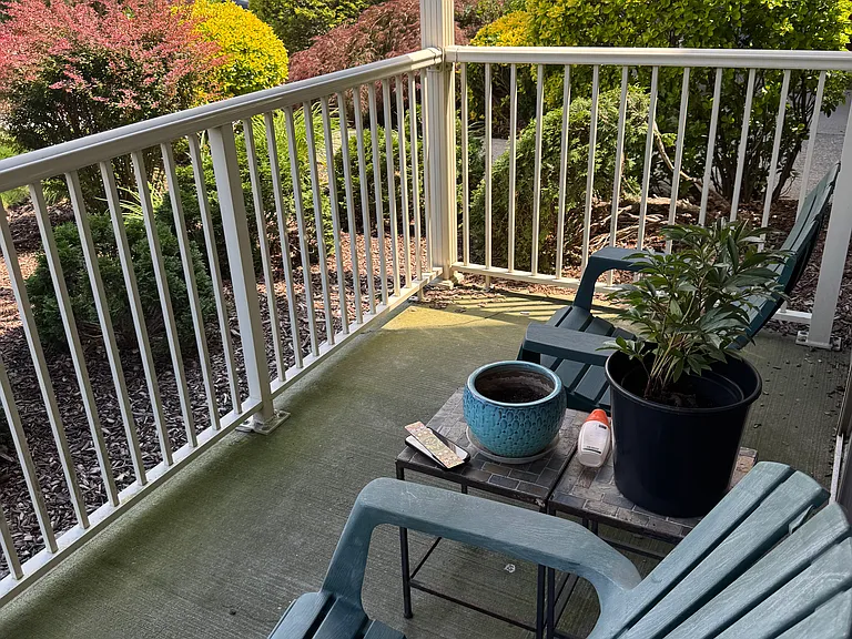329 Cozzens Ct — Photo 17