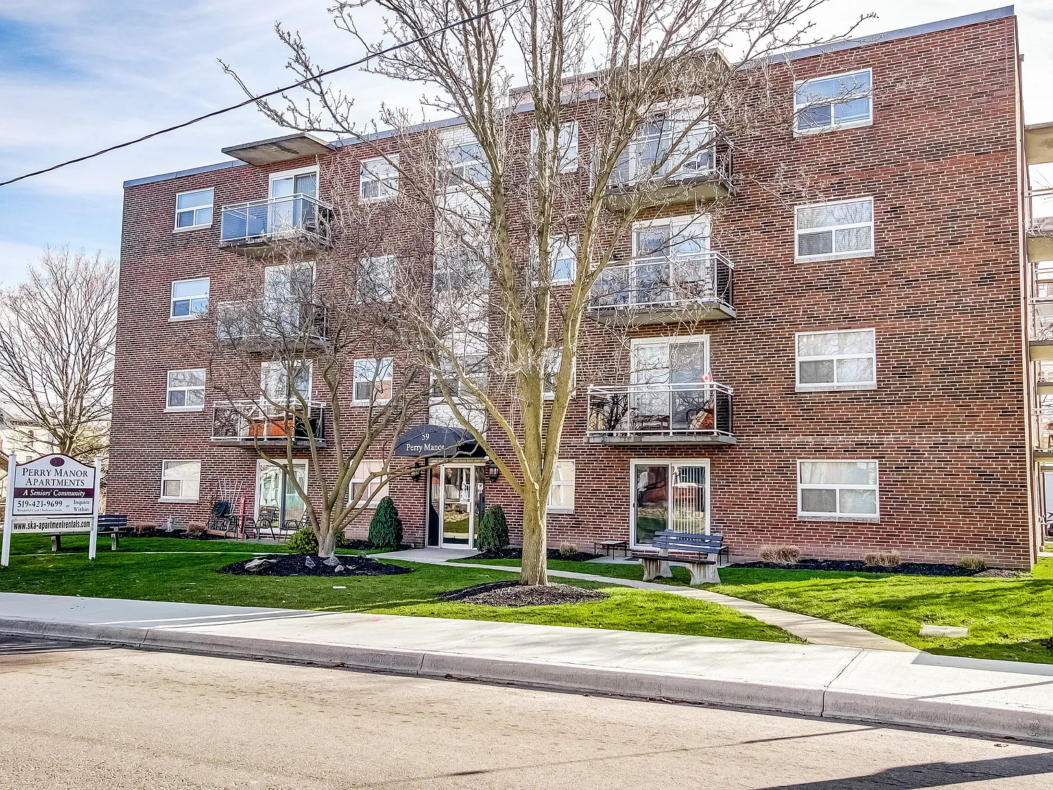 Perry Manor Residences — Photo 4