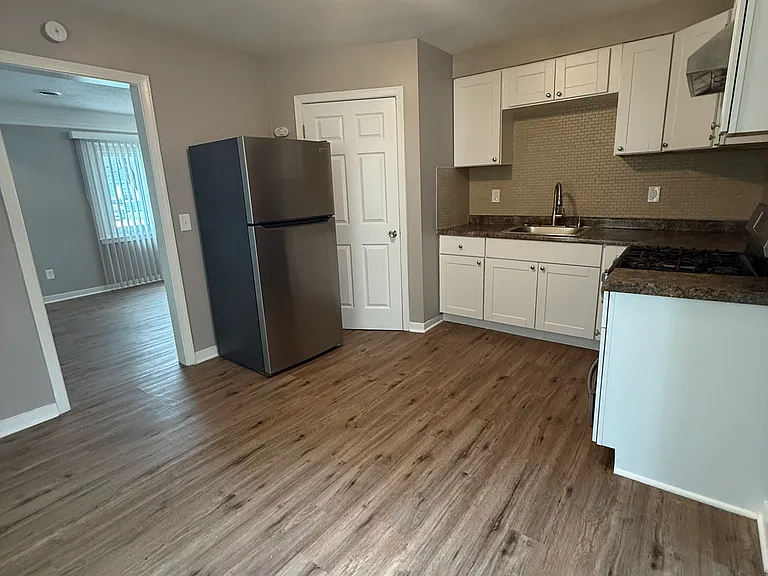 17393 Lincoln Ave — Photo 6