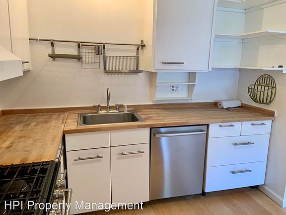 4th image of 291 Lincoln Ave