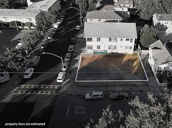 1st image of 542 N American St