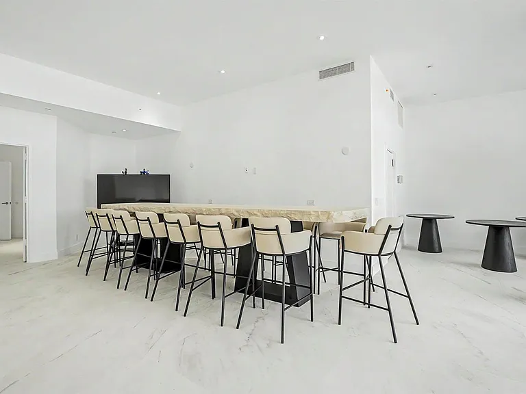 4201 N Ocean Blvd #203 — Photo 67