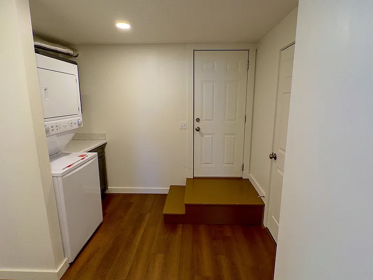 107 N Everett High Rd — Photo 12