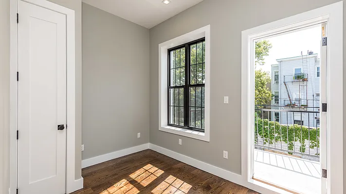 Rented by Nooklyn NYC LLC | media 17