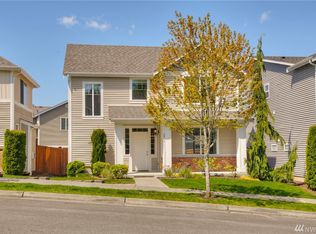 2416 Chateau Dr, Puyallup, WA 98373