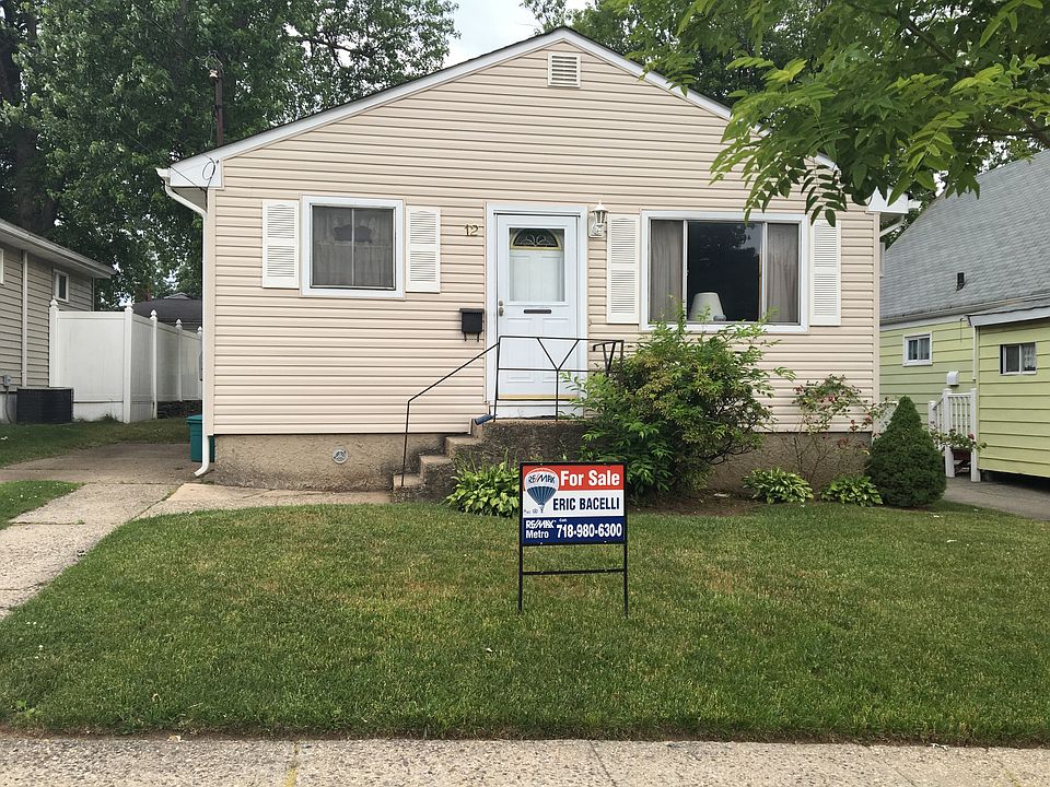 1st image of 12 Suffolk Ave