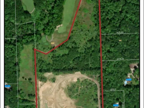 6135 133rd Ave, Saugatuck, MI 49453