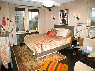 Sold by Ann Weintraub, Ltd.