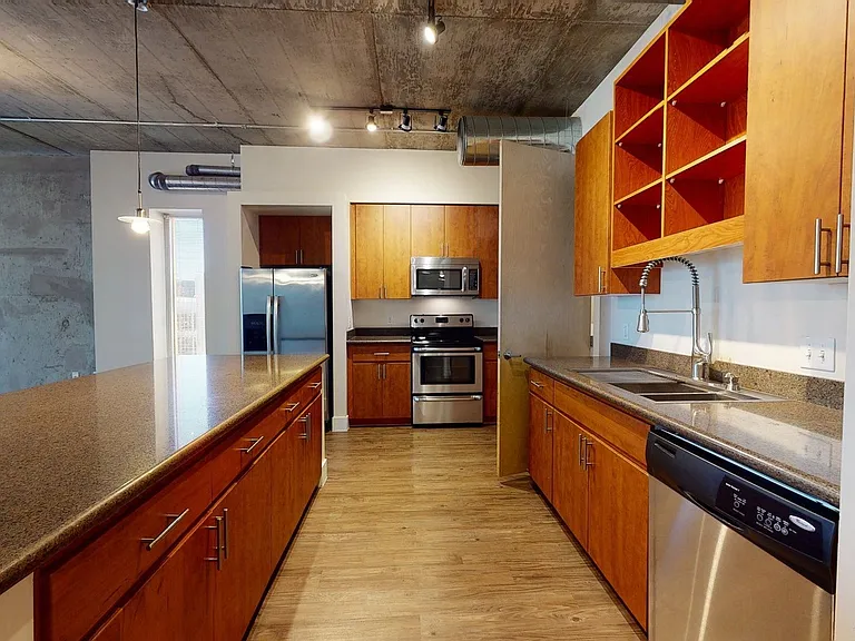 Skyline Lofts — Photo 30