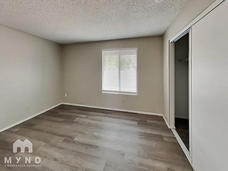 7233 W San Miguel Ave — Photo 18