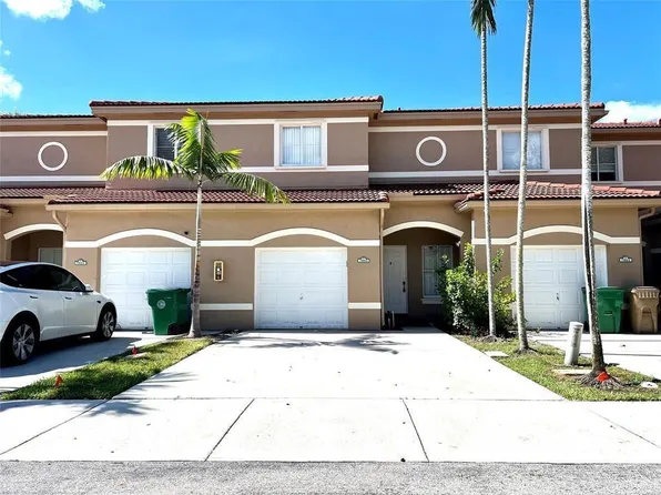 7893 N Southwood Circle, Davie, FL 33328