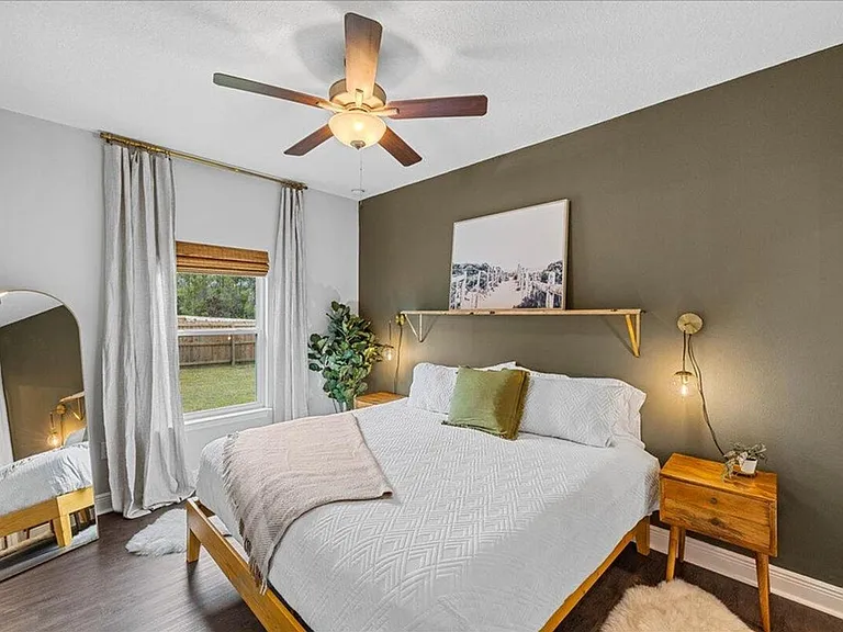 5333 Longhorn Trl — Photo 18