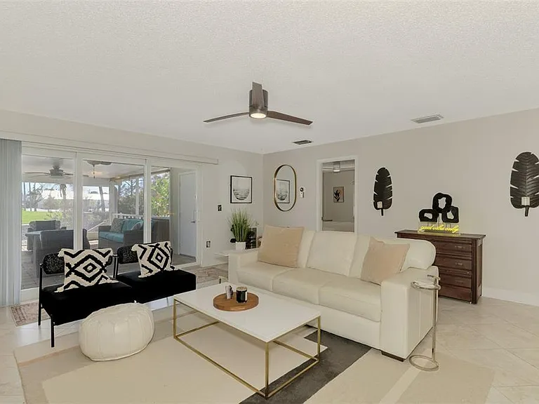 2643 Lear Rd — Photo 14