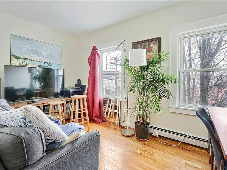 289 Elm St #2 — Photo 3