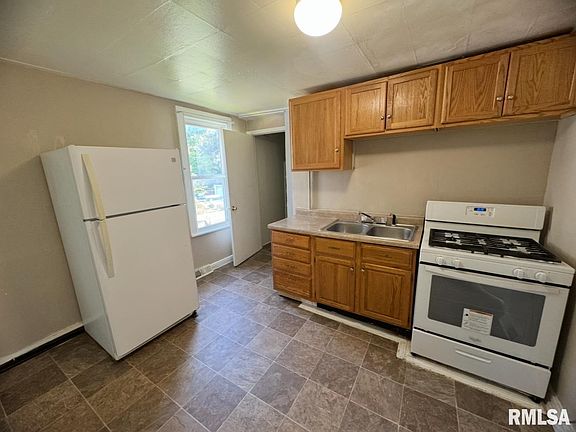 5th image of 428 7th St