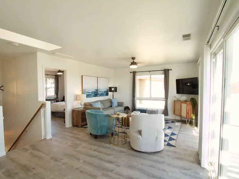 2306 Chalcedony St — Photo 45