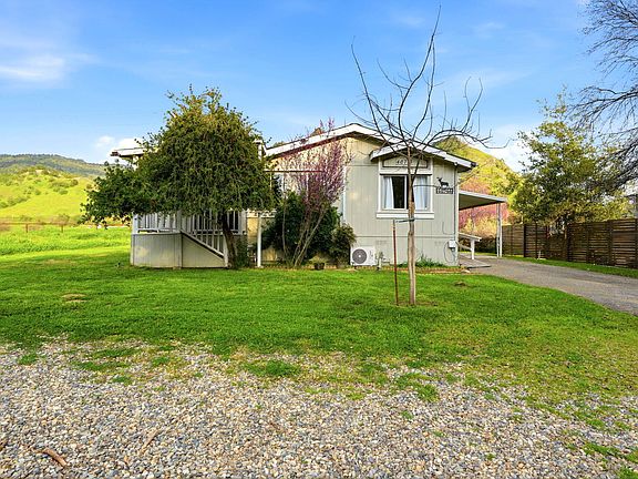 3rd image of 40709 Old Three Rivers Road