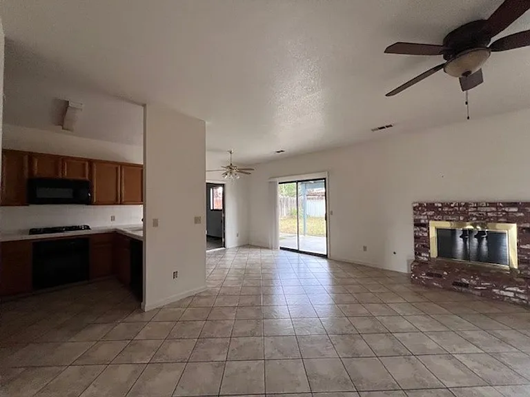 1874 E Bridger Ave — Photo 3
