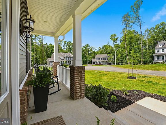 5th image of 8708 Classic Lakes Way