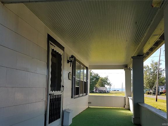 3rd image of 2647 Oakwood Ave