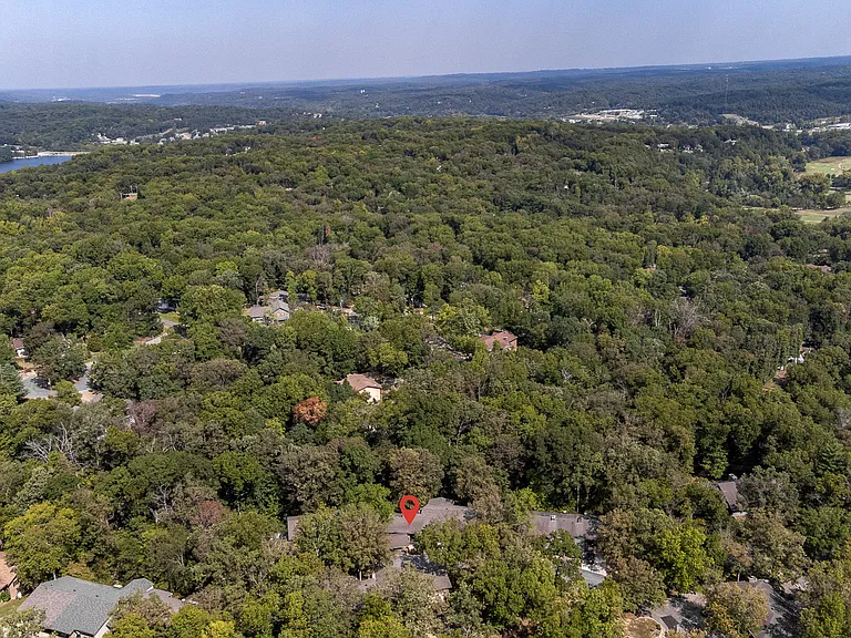 10 Victoria Ln — Photo 34
