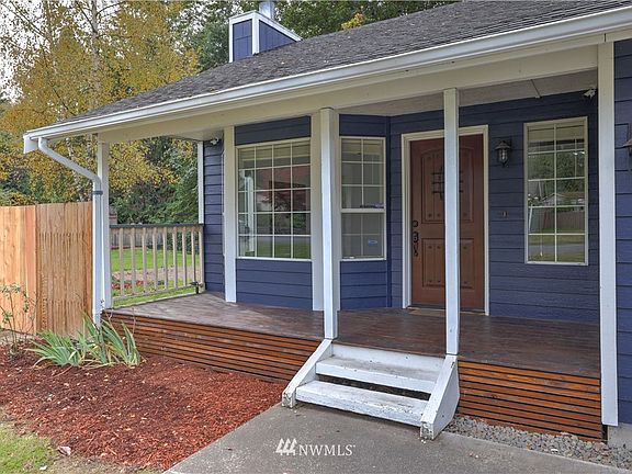 4th image of 11516 206th Avenue Ct E