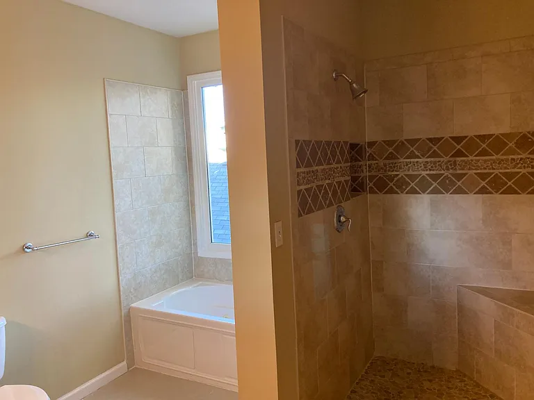 78 Lucy St SE — Photo 17