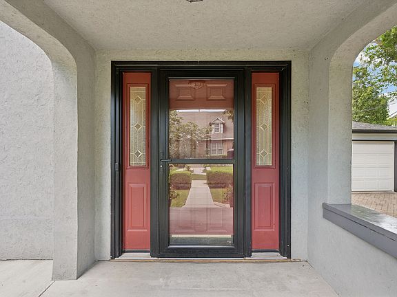3rd image of 565 Ryan Pl