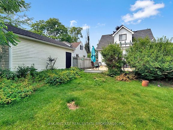 4th image of 120 Sydenham St