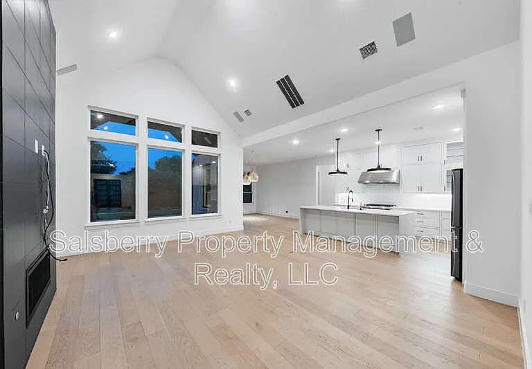 1790 Coopers Hawk Dr — Photo 10