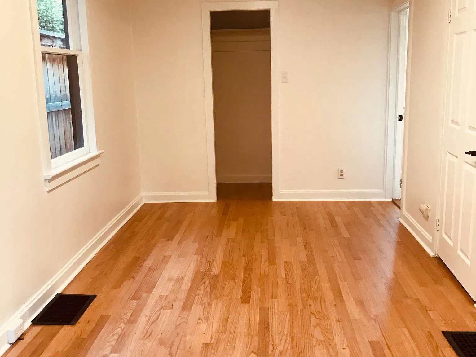 1 bed, 871 sqft, $2,600 — Photo 4